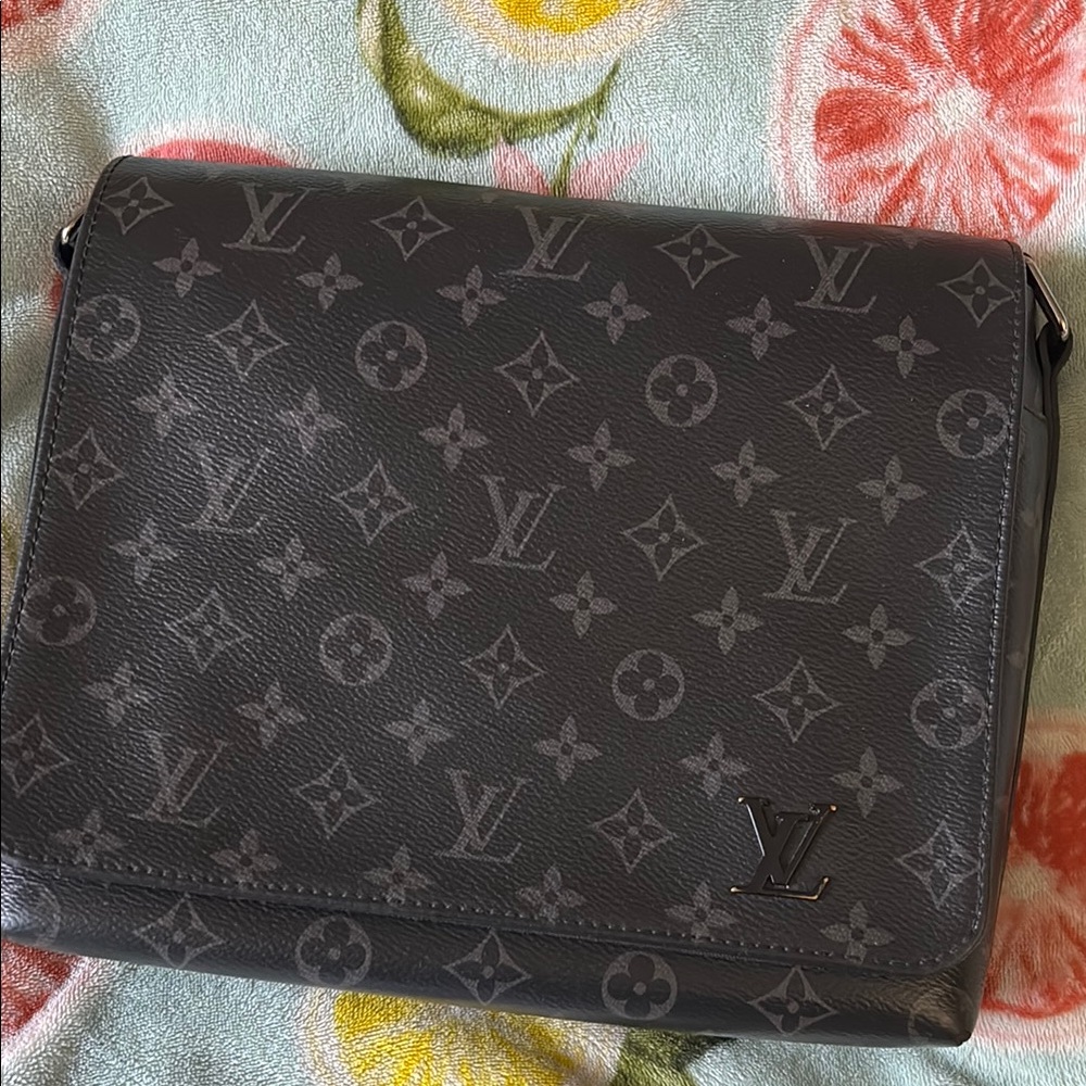 Louis Vuitton Gray Monogram Bag